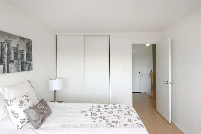 Additional image 26 of 1055 Dundas St Unit 183