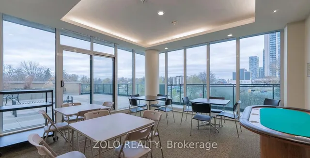 Additional image 20 of 100 John St Unit 1905