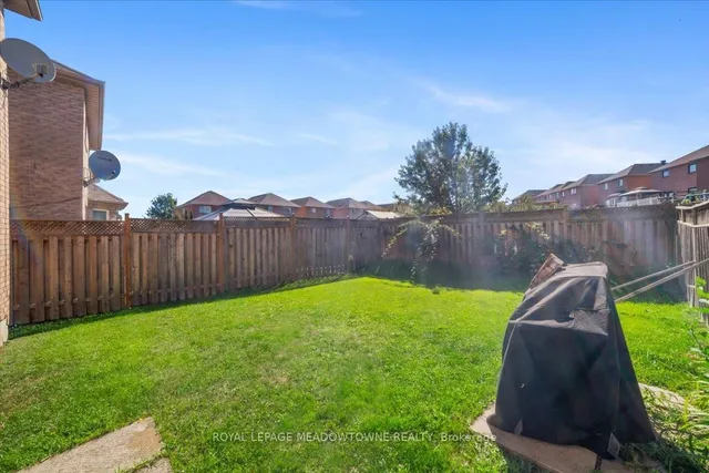 Additional image 34 of 13 Albright Rd