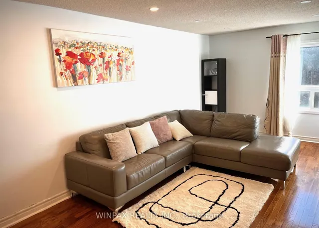 Additional image 5 of 800 Constellation Dr Unit 13