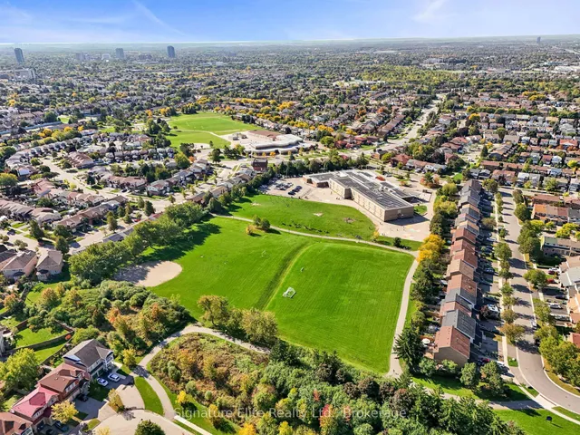 Additional image 44 of 124 Rocky Point Cres