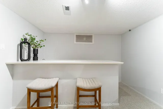 Additional image 37 of 2252 Upper Middle Rd Unit 6