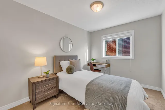 Additional image 35 of 124 Rocky Point Cres