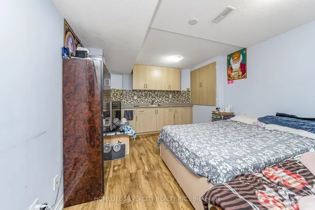 Additional image 45 of 17 Siesta Crt