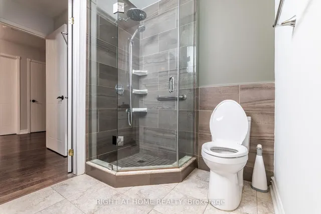 Additional image 9 of 220 O'donoghue Ave