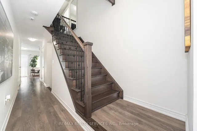 Additional image 9 of 2 Estelle Gate