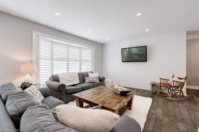 Additional image 4 of 29 Brian Blvd