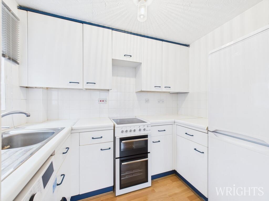 Additional image 8 of Leysdown, Welwyn Garden City, AL7