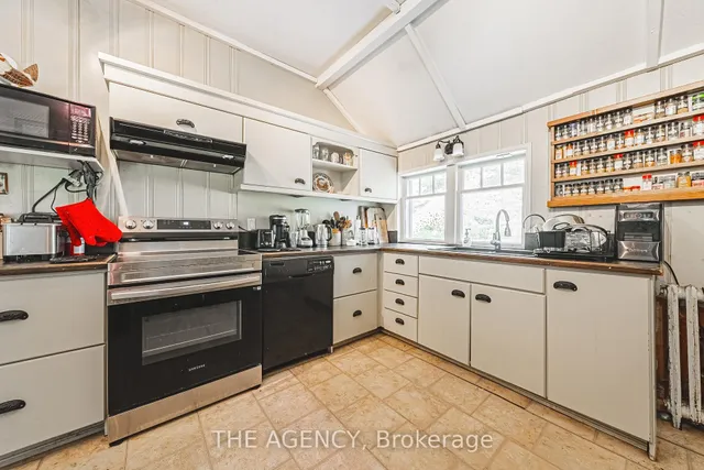 Additional image 14 of 327 Campbell Ave