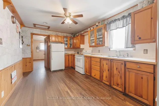 Additional image 8 of 544 Quebec St