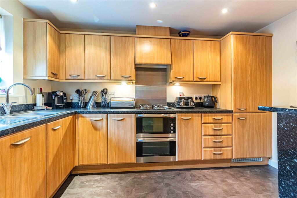 Additional image 17 of Centaures Square, Frogmore, St Albans, Hertfordshire, AL2