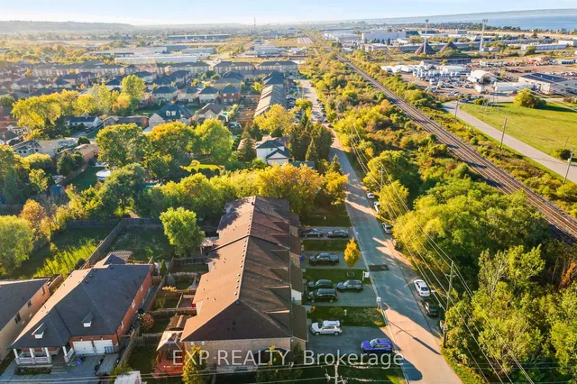 Additional image 38 of 27 Pettit St