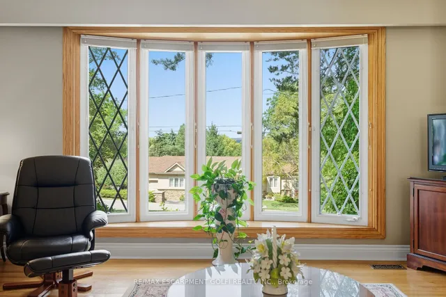 Additional image 7 of 894 Bishop Pl