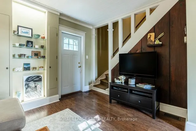 Additional image 17 of 210 Charlton Ave
