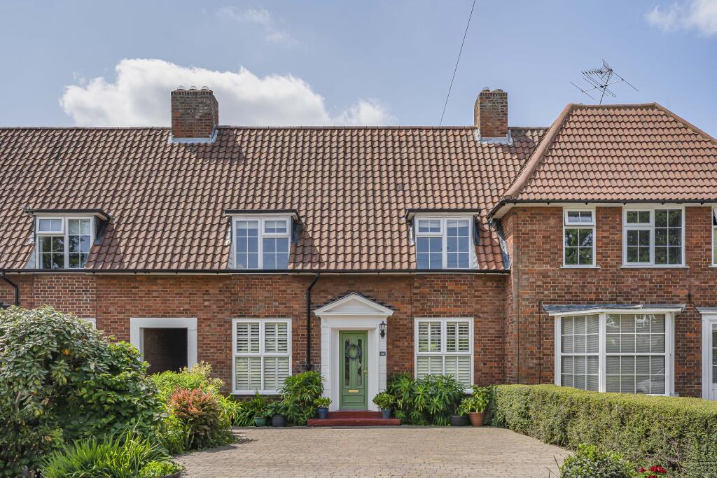 Property image for Woodhall Lane, Welwyn Garden City, Hertfordshire, AL7