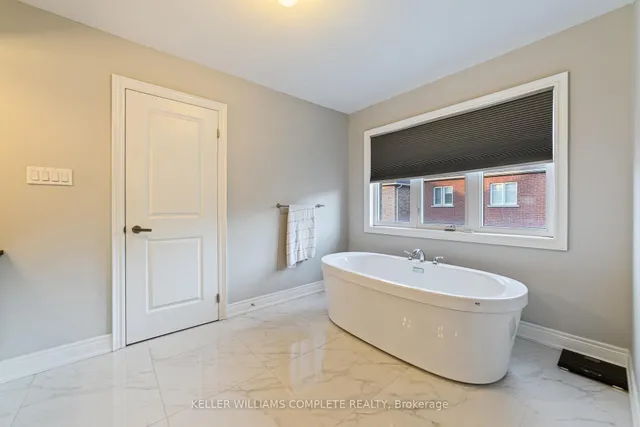 Additional image 25 of 24 MACBEAN Cres