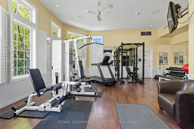 Additional image 15 of 1421 Walker's Line Unit 304