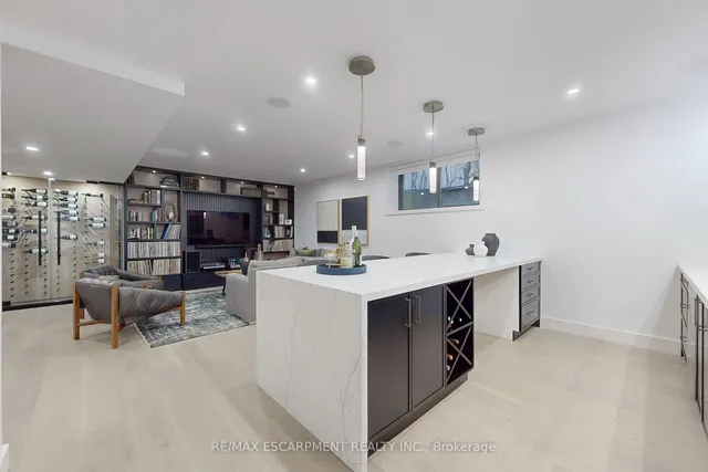 Additional image 37 of 977 Gorton Ave