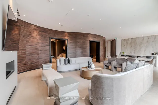 Additional image 39 of 2007 James St Unit 2102