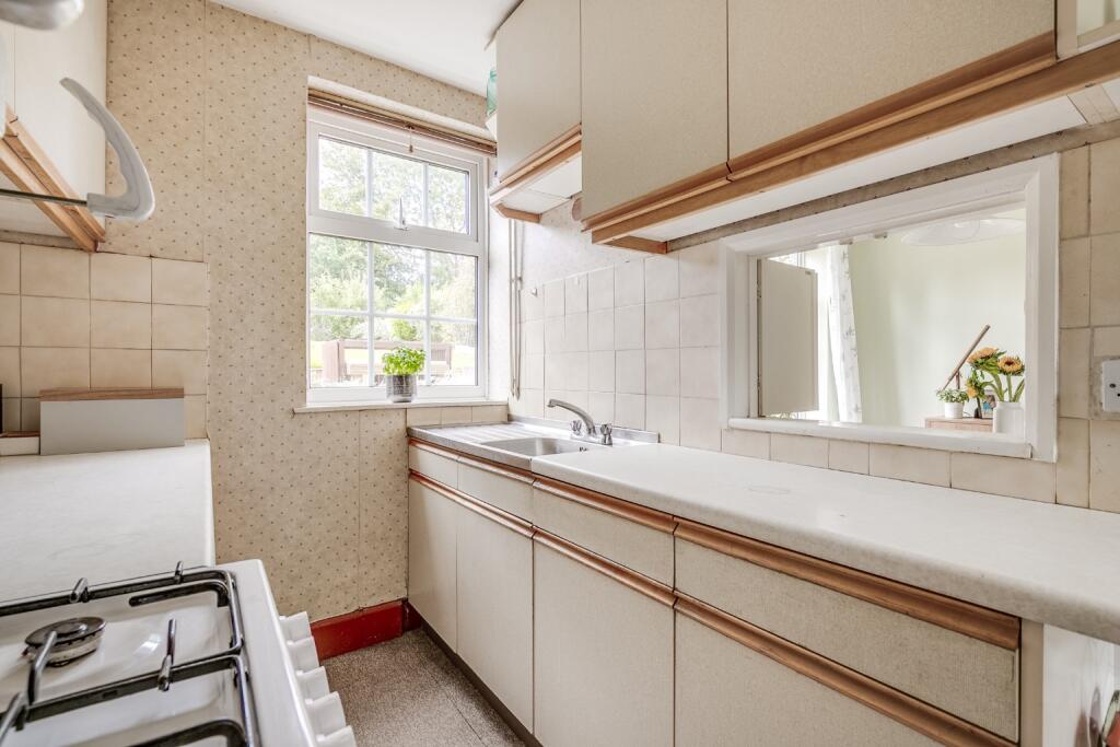 Additional image 9 of Valley Road, Welwyn Garden City, Hertfordshire, AL8 7DP