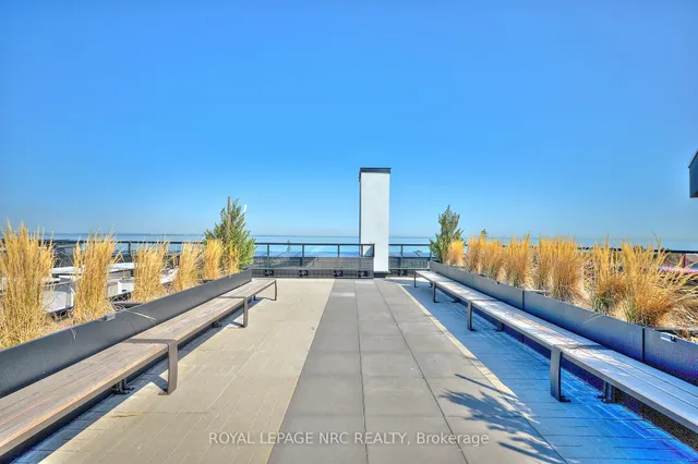 Additional image 24 of 600 North Service Rd Unit 221