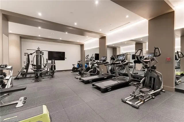 Additional image 27 of 2007 James St Unit 409