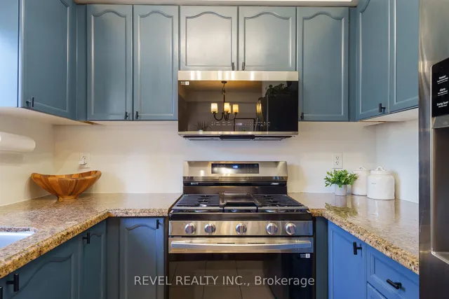 Additional image 11 of 14 Fox Ru