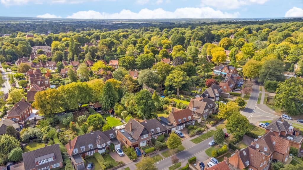 Additional image 32 of Coneydale, Welwyn Garden City, Hertfordshire, AL8 7RX