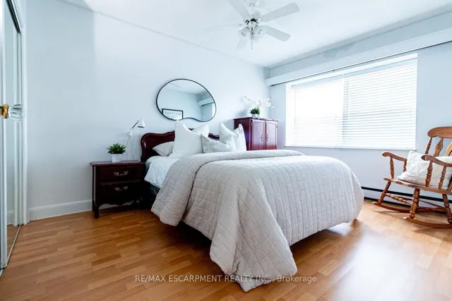 Additional image 28 of 824 Brant St Unit 8