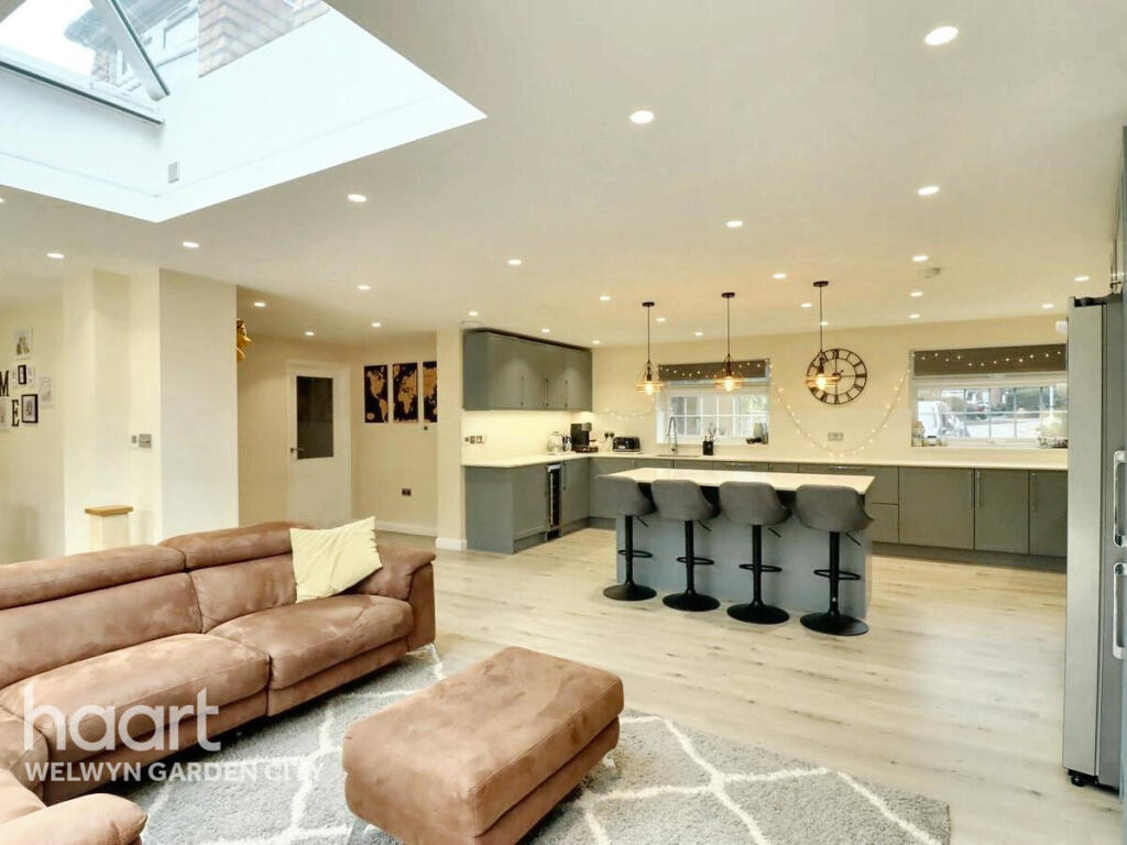 Additional image 14 of Peartree Lane, Welwyn Garden City