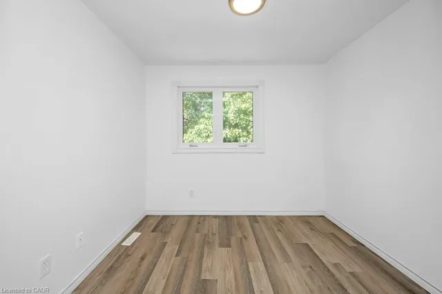 Additional image 9 of 5193 Banting Crt