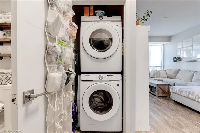 Additional image 15 of 2081 Fairview St Unit 1003