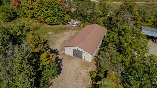 Additional image 36 of 4871 Wellington Road 29