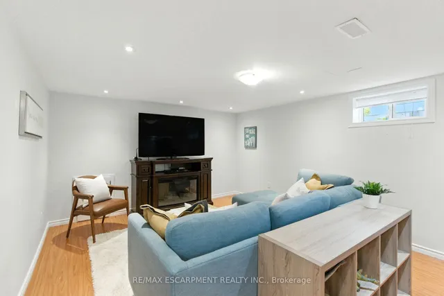 Additional image 24 of 289 East 25th St