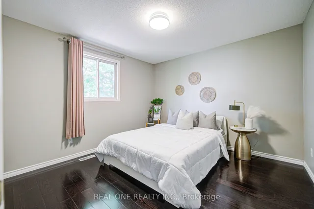 Additional image 19 of 79 Lorenzo Dr