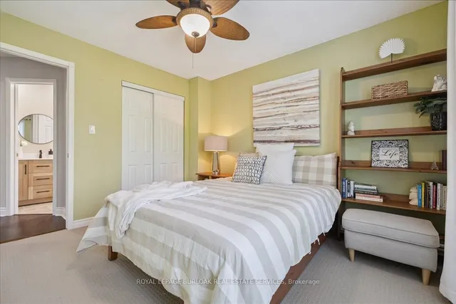 Additional image 32 of 44 Sunvale Pl