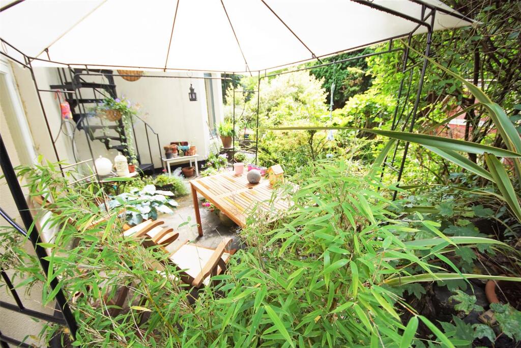 Additional image 25 of Wake Green Road, Moseley