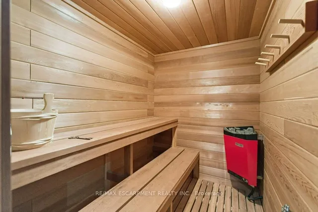 Additional image 34 of 31 Acredale Dr
