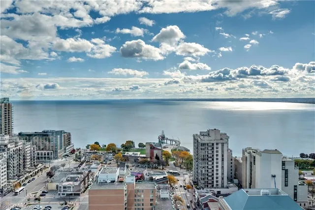 Additional image 38 of 2007 James St Unit 409