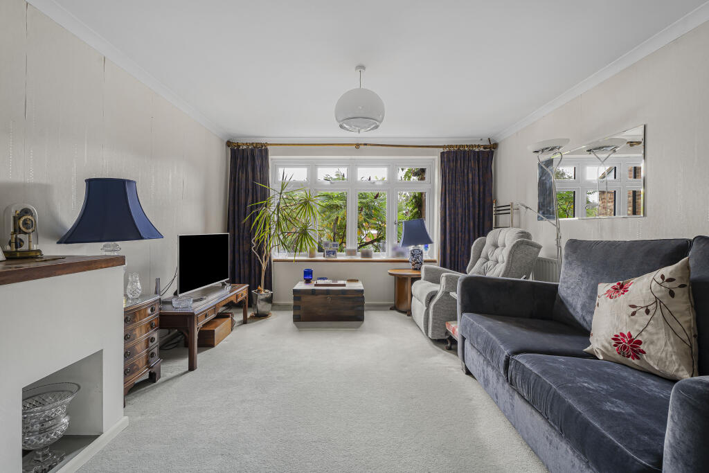 Additional image 2 of Broadstone Road, Harpenden, AL5