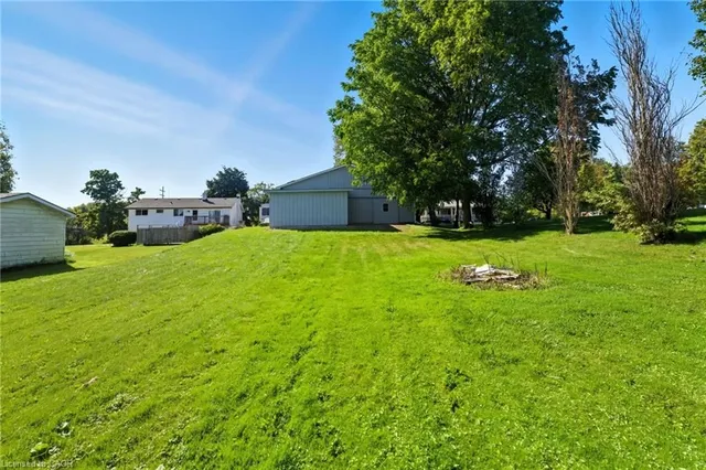 Additional image 33 of 146 Lynden Rd