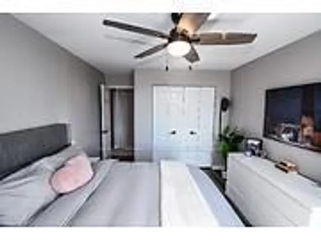 Additional image 27 of 75 Glenburn Crt Unit 811