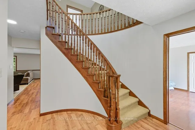 Additional image 7 of 67 Horizon Crt