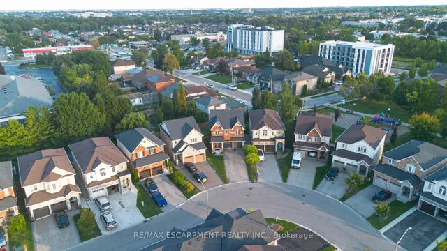 Additional image 31 of 36 Connell Cres