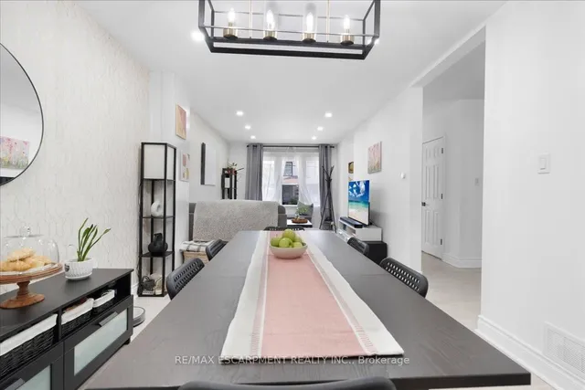 Additional image 16 of 133 Frederick Ave