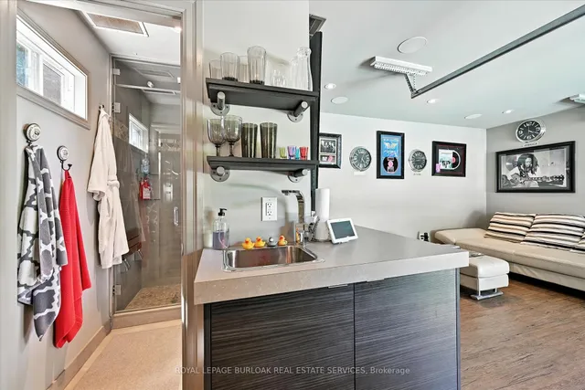 Additional image 36 of 2209 Ghent Ave