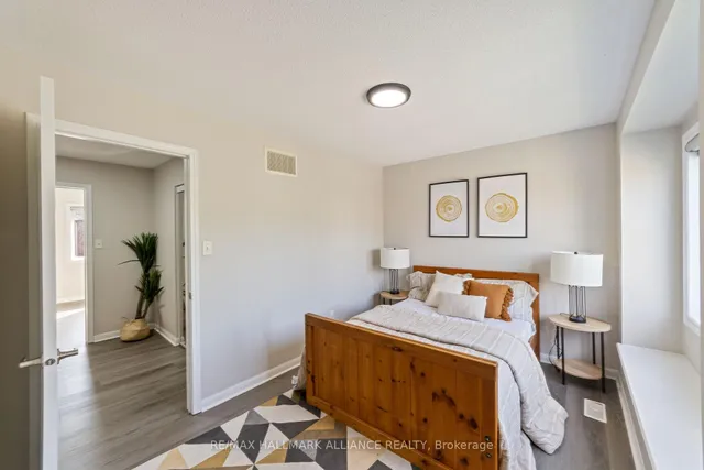 Additional image 17 of 402 Schreyer Cres