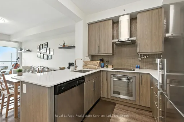 Additional image 8 of 2081 Fairview St Unit 813