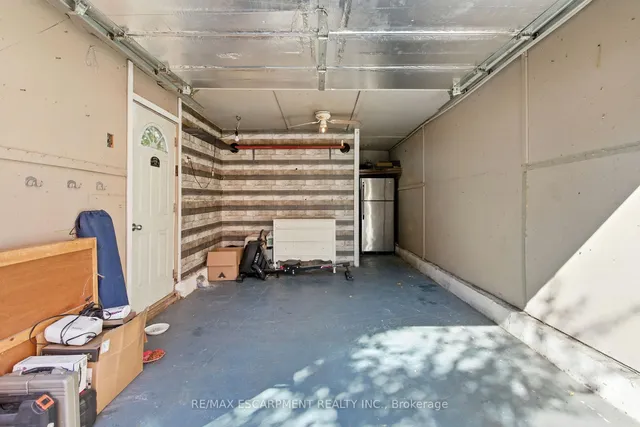 Additional image 32 of 487 Catharine St