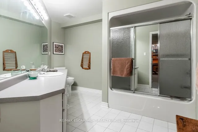 Additional image 12 of 1095 Skyview Dr Unit 2